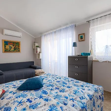 Apartman Ares - Monterol *