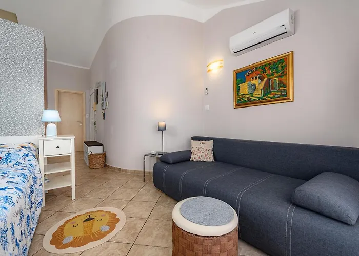 Ares - Monterol Appartamento Umago
